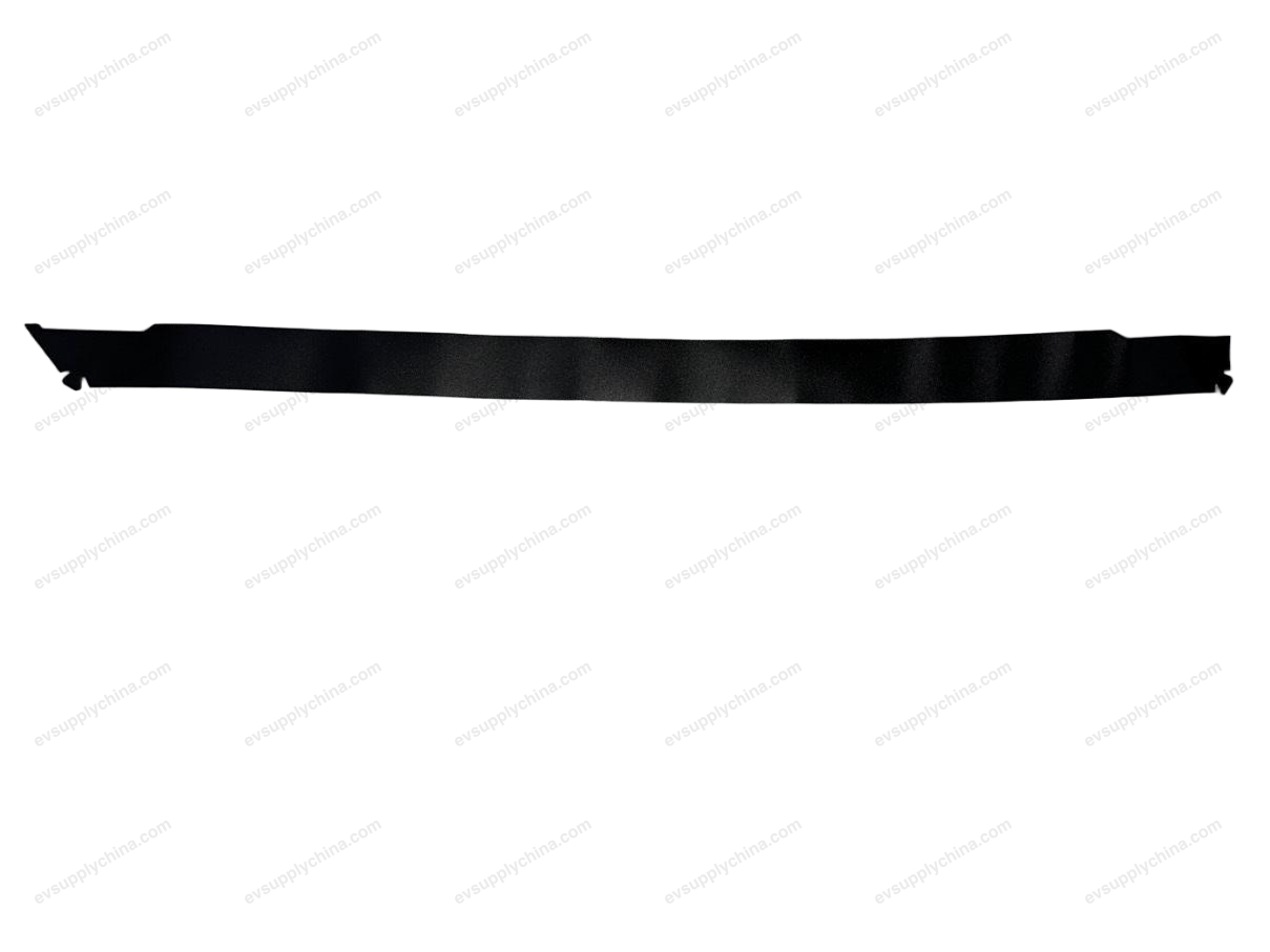 Blackout film on the left rear door and window frame — BYD Dolphin